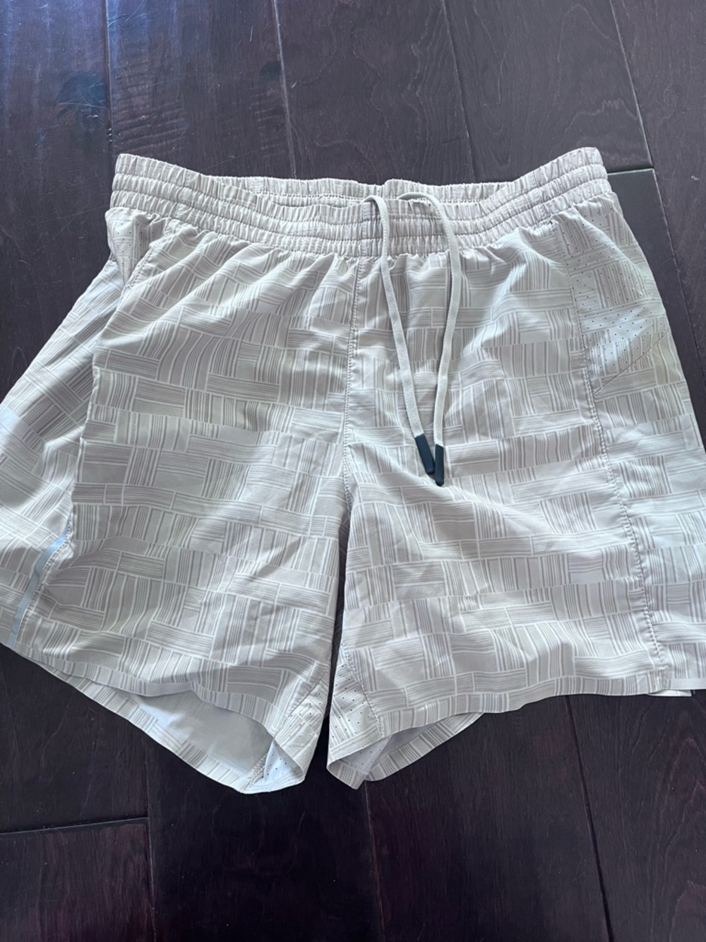 Tan Patterned Drawstring running shorts Gymwear size small VRST
